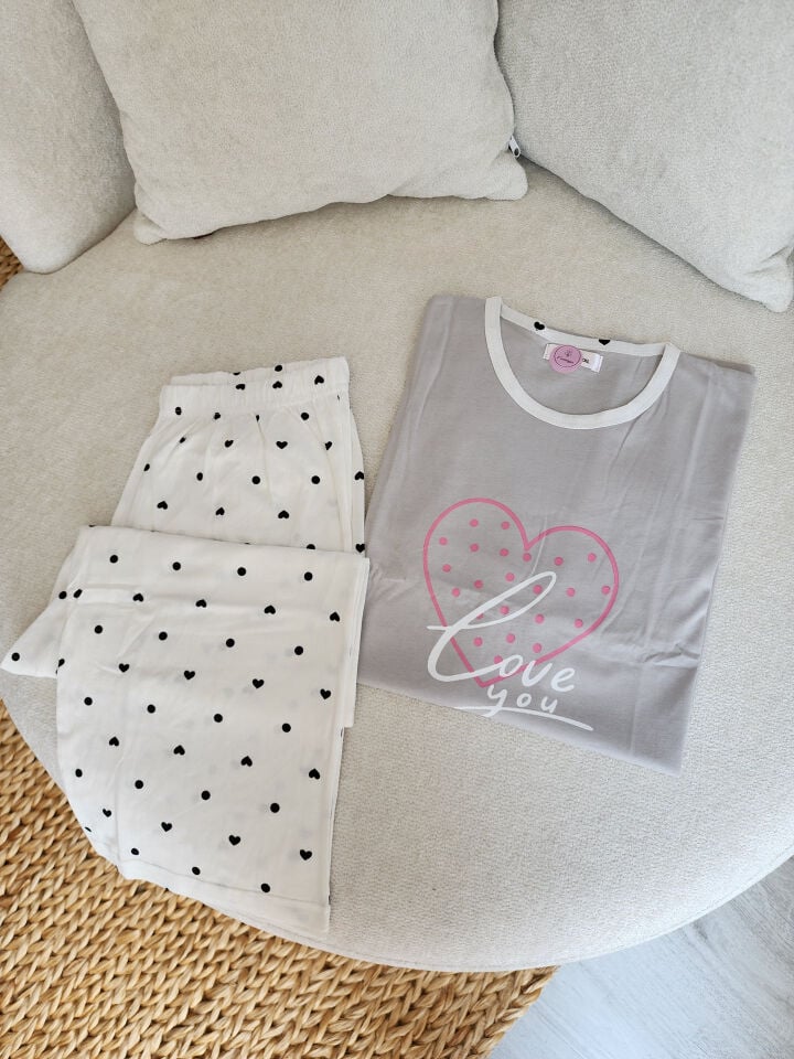 Light Grey Amore Penye Büyük Beden Pijama Takımı-Kapri Kısa Kollu