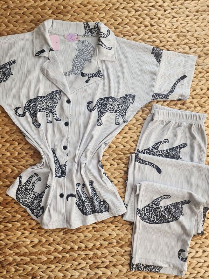 Pegasus Leopar Gri Pijama Takımı - Kısa Kollu