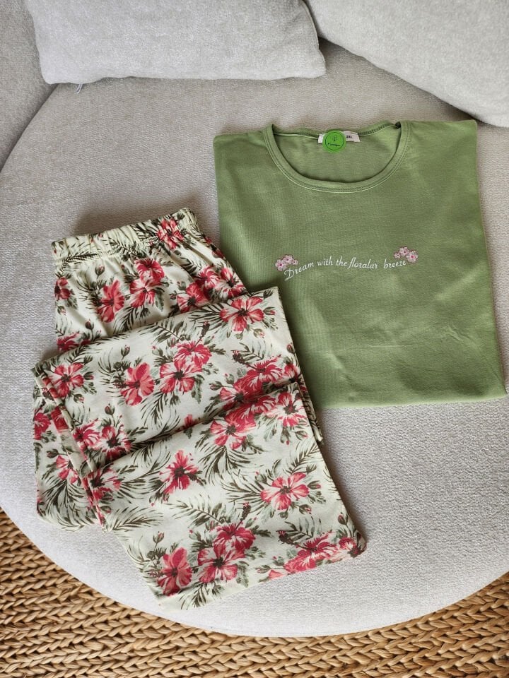 Yeşil Çiçekli Penye Büyük Beden Pijama Takımı - Kısa Kollu