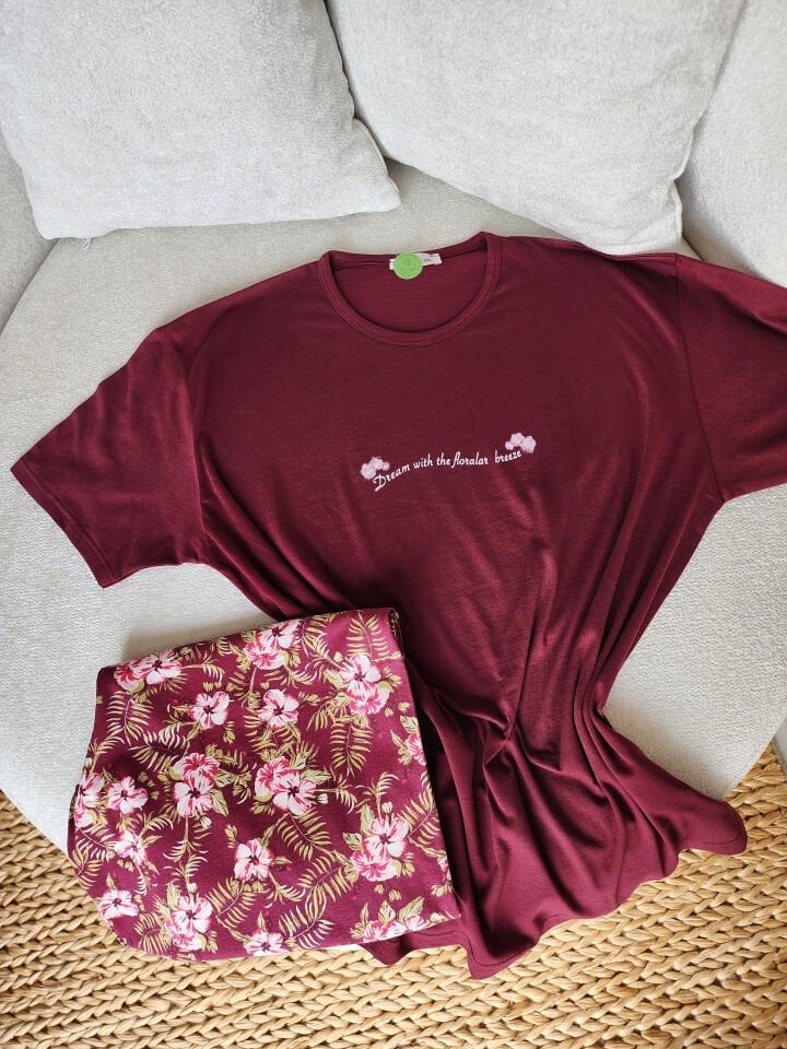 Bordo Çiçekli Penye Büyük Beden Pijama Takımı - Kısa Kollu