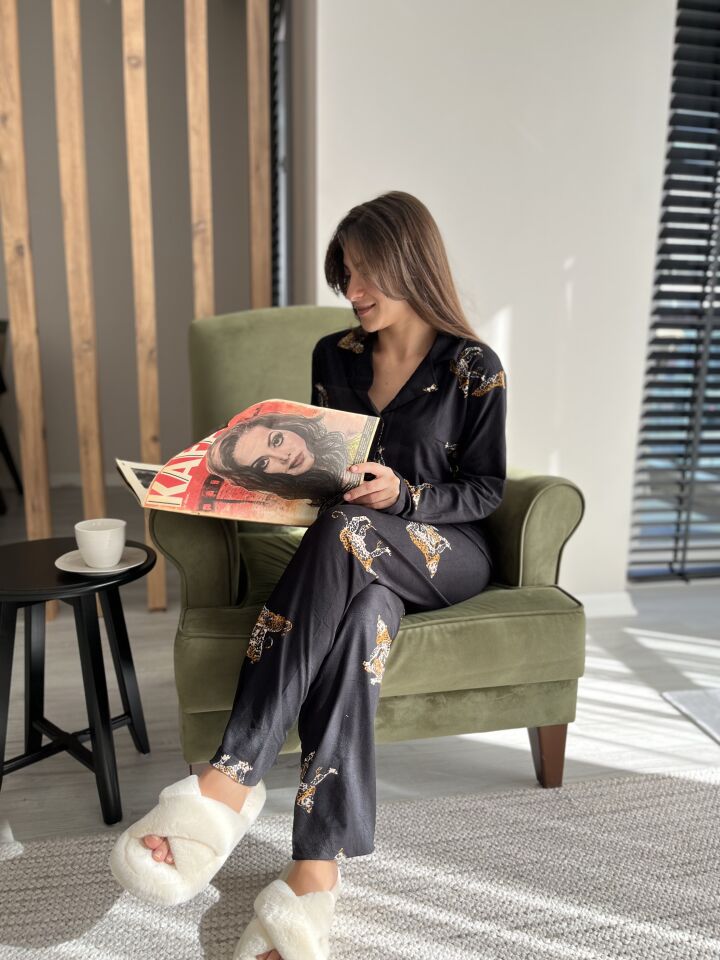 Leopar Siyah Kadın Pijama Takımı - Uzun Kollu