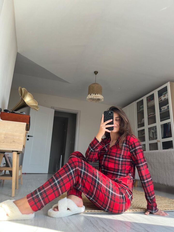 Red & Cozy Kadın Pijama Takımı - Uzun Kollu