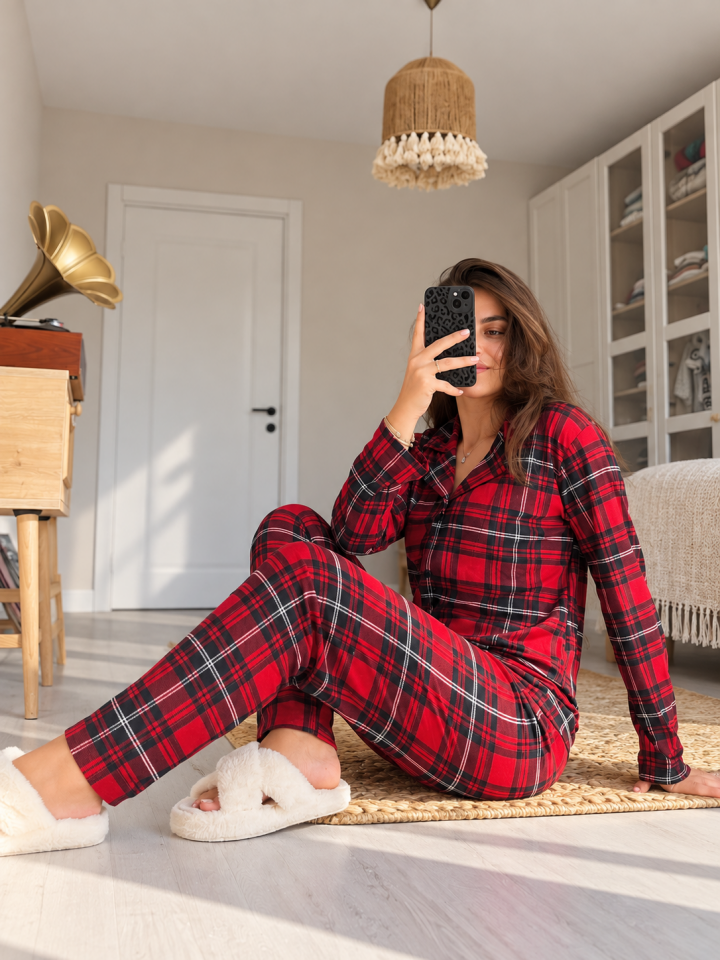 Red & Cozy Kadın Pijama Takımı - Uzun Kollu