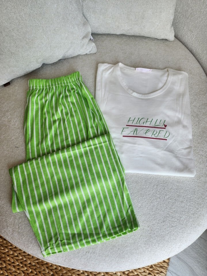 Lime Lines Penye Büyük Beden Pijama Takımı-Kapri Kısa Kollu